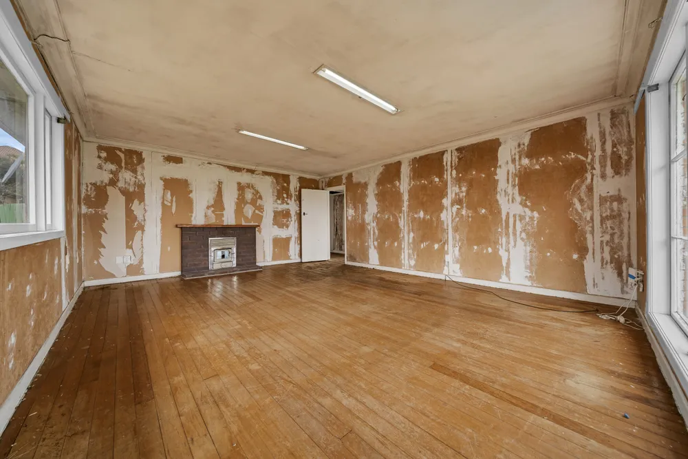 Photos of 66 Staveley Avenue