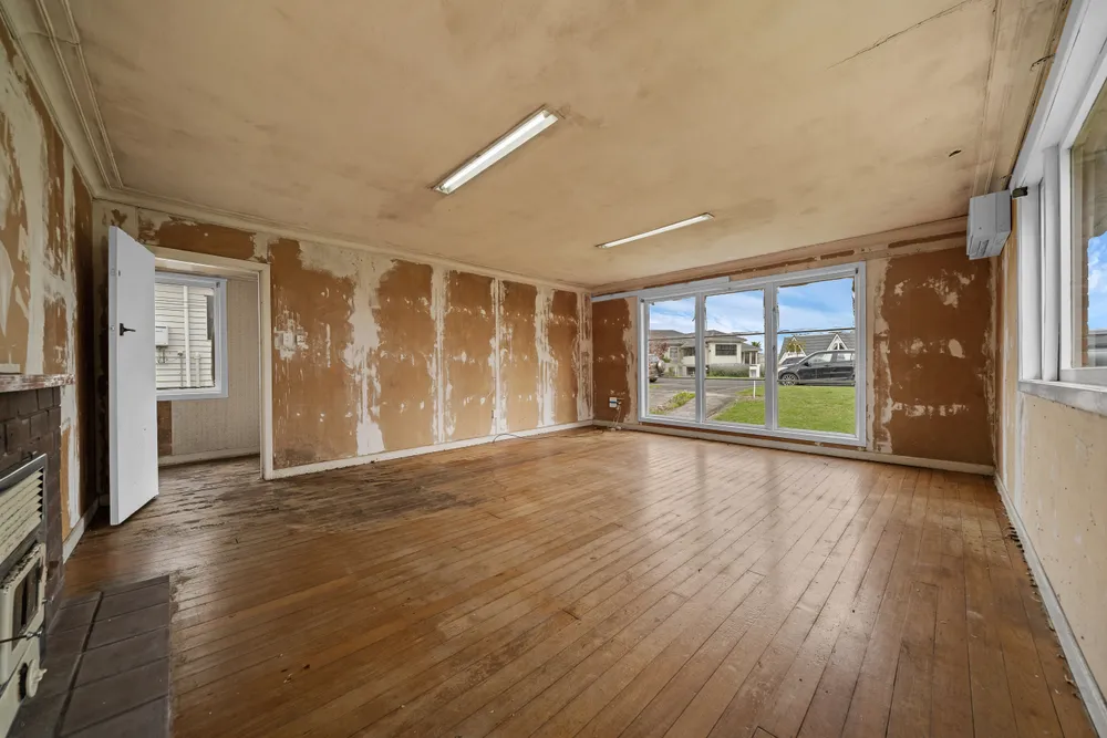 Photos of 66 Staveley Avenue