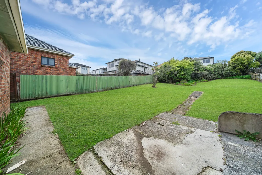 Photos of 66 Staveley Avenue
