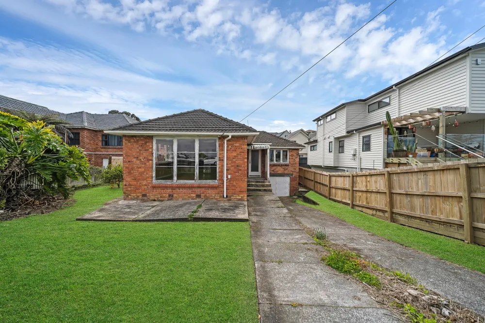 Photos of 66 Staveley Avenue