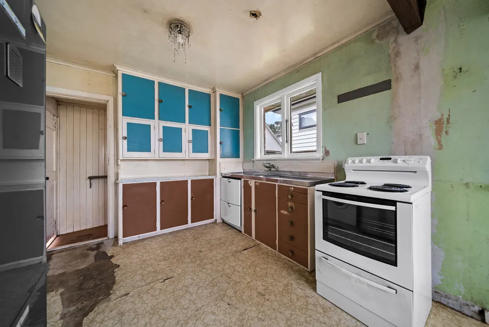 Photos of 66 Staveley Avenue