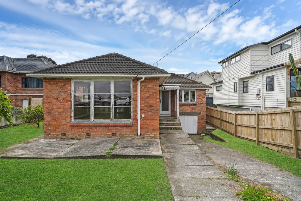 Photos of 66 Staveley Avenue