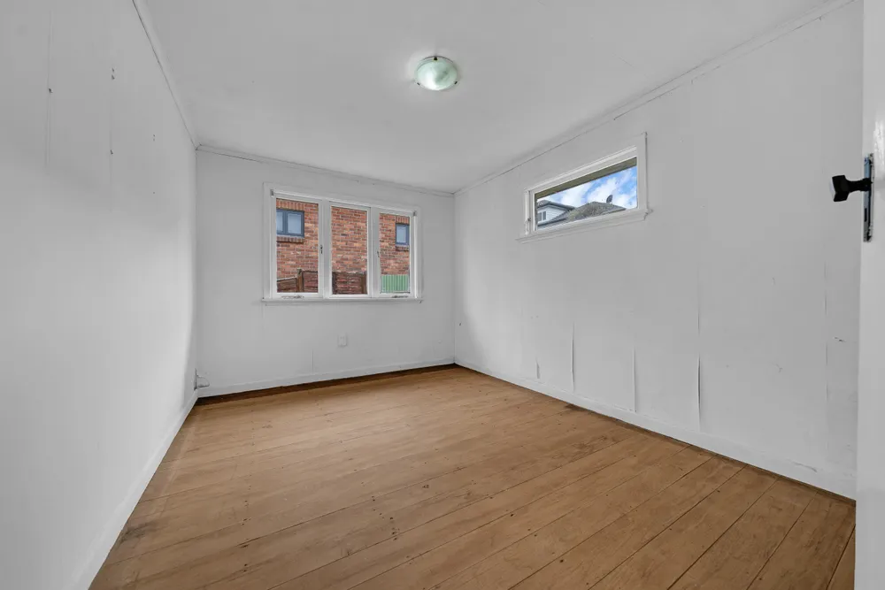 Photos of 66 Staveley Avenue