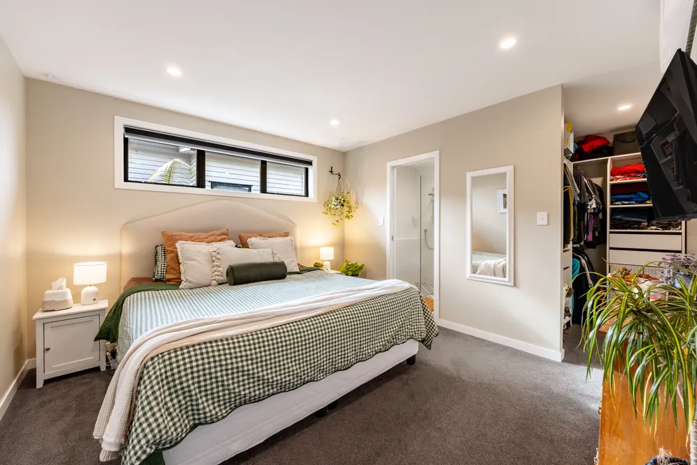 Photos of 32 Siren Street
