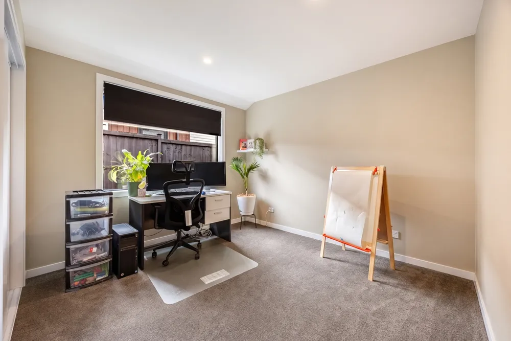Photos of 32 Siren Street