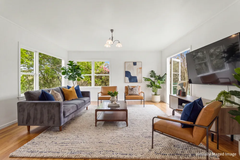 Photos of 33 Riverhead Road