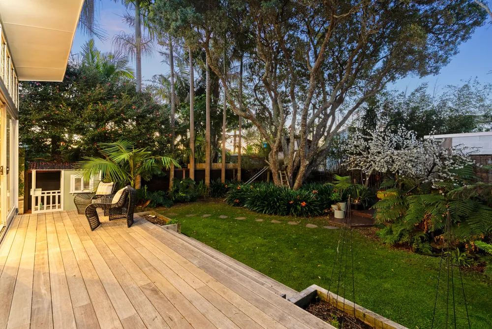 Photos of 44 Cambourne Road