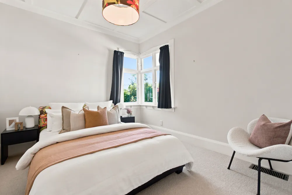 Photos of 44 Cambourne Road