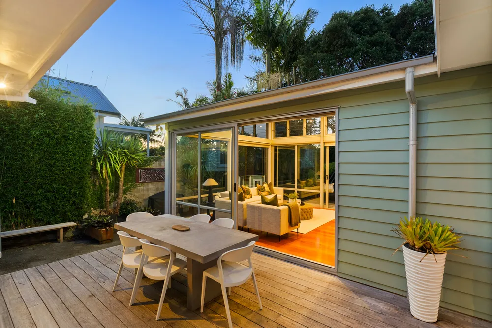 Photos of 44 Cambourne Road