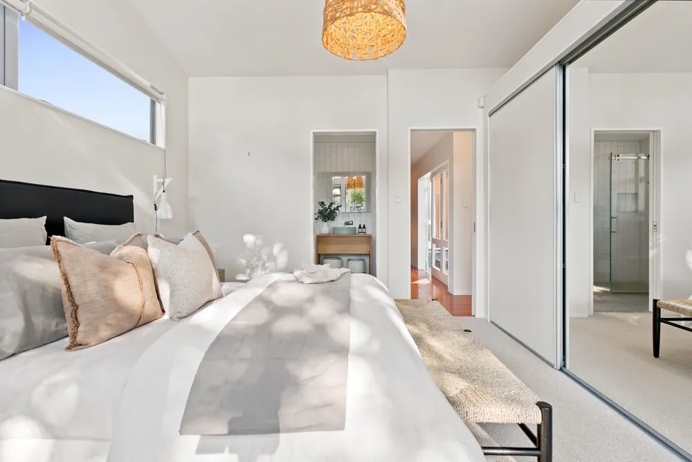 Photos of 44 Cambourne Road