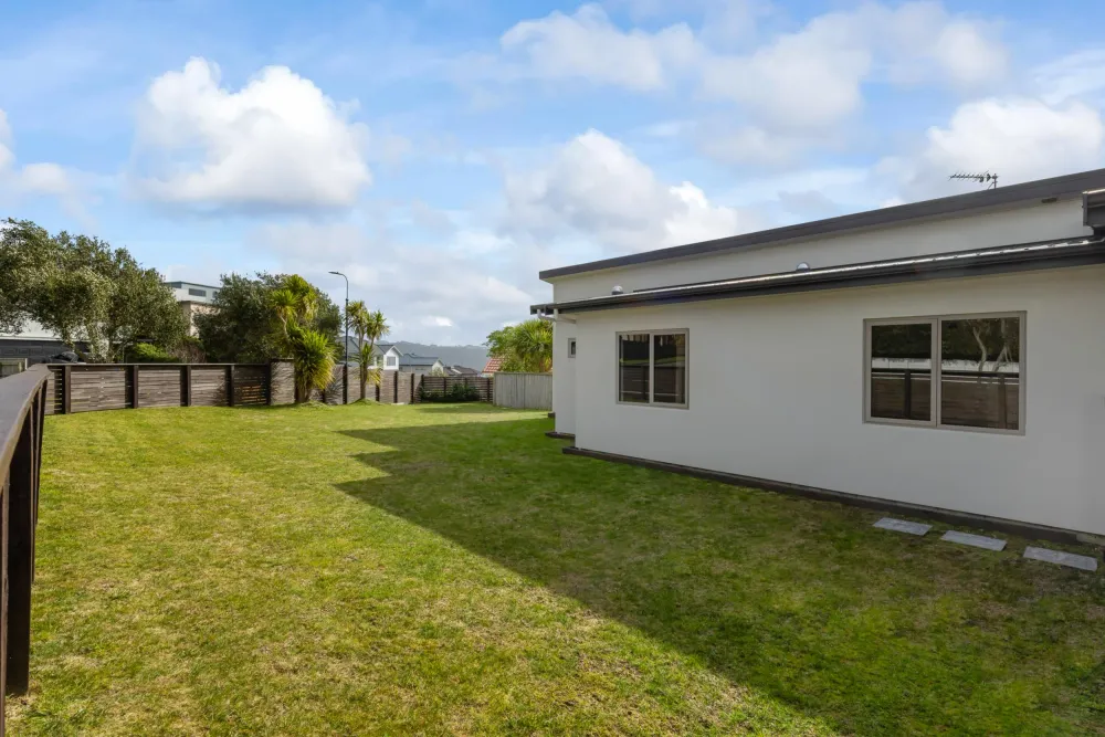 Photos of 1 Greenstone Place