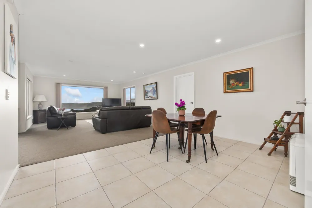 Photos of 1 Greenstone Place