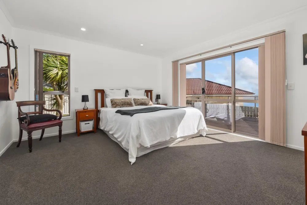 Photos of 1 Greenstone Place