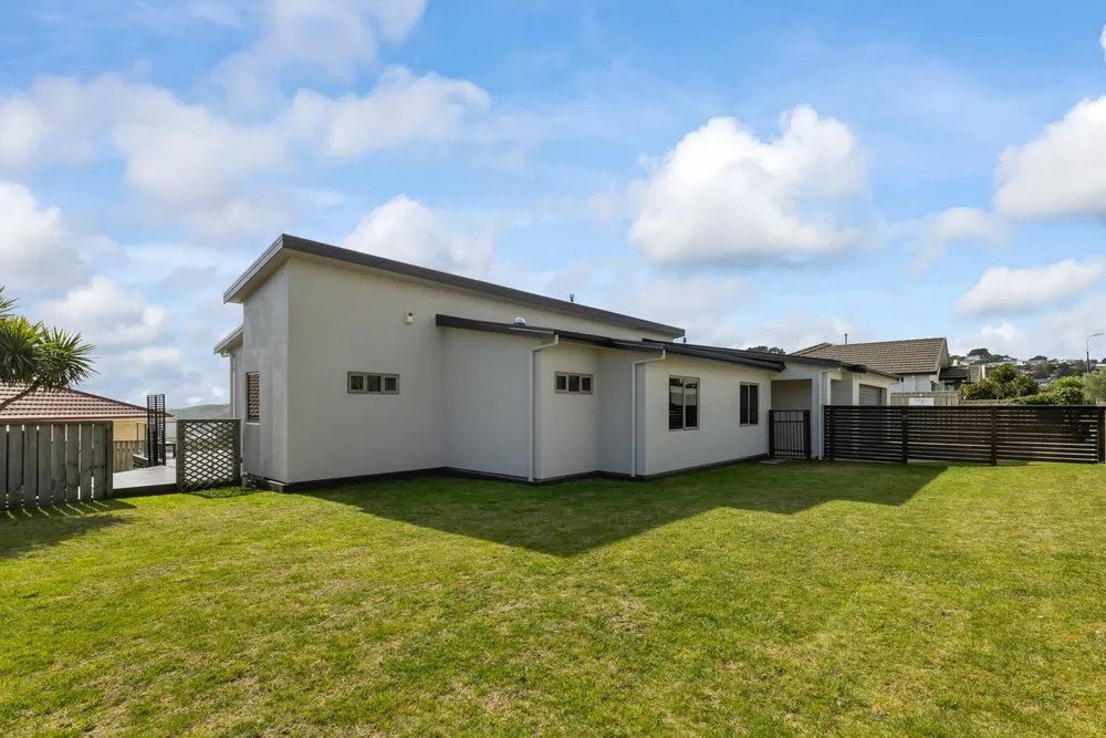 Photos of 1 Greenstone Place