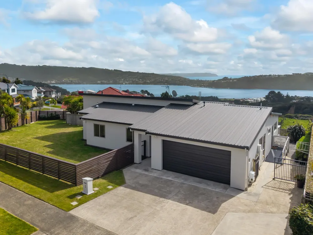 Photos of 1 Greenstone Place