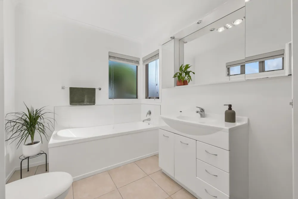 Photos of 1 Greenstone Place