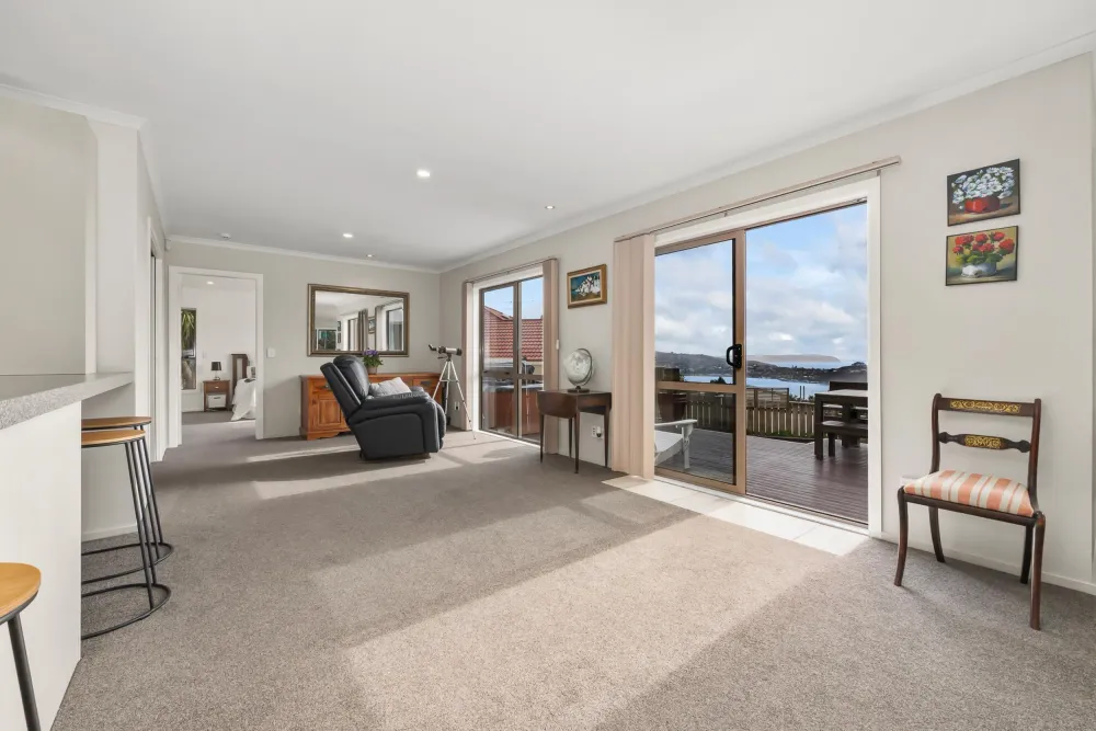 Photos of 1 Greenstone Place