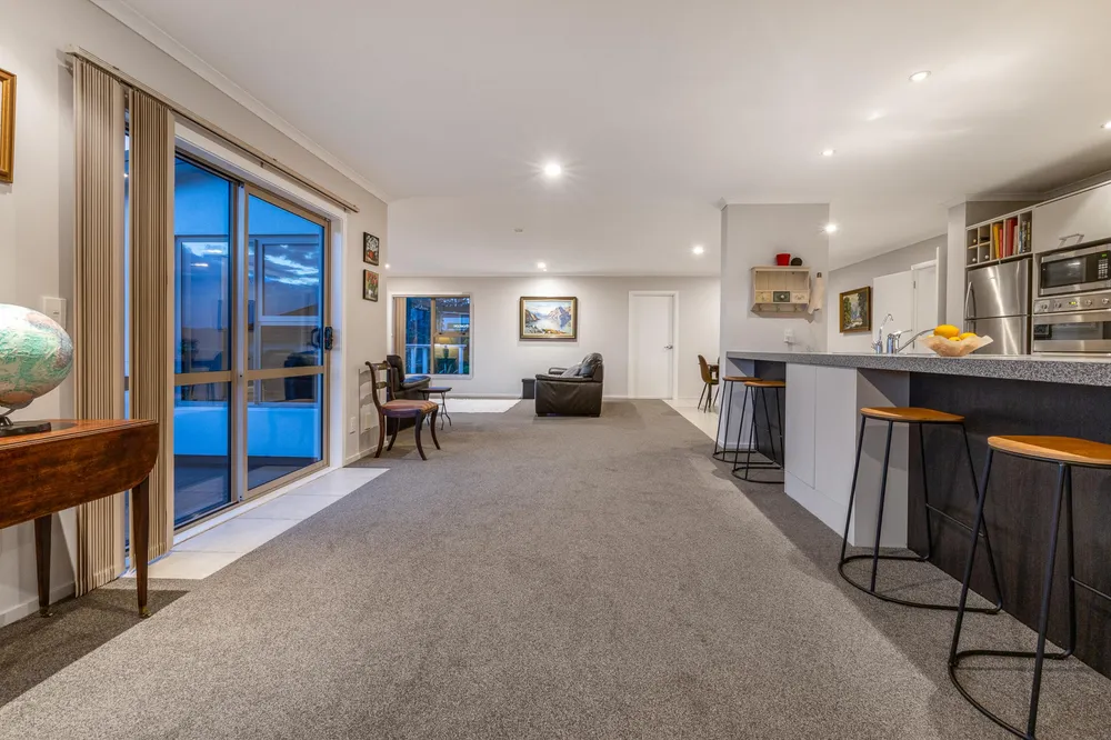 Photos of 1 Greenstone Place