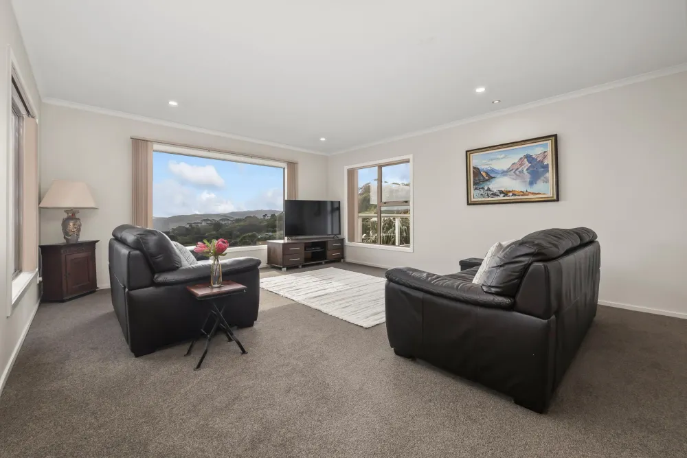 Photos of 1 Greenstone Place