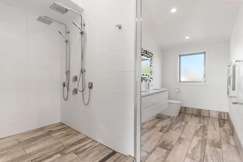 Photos of 12A Kowhai Avenue