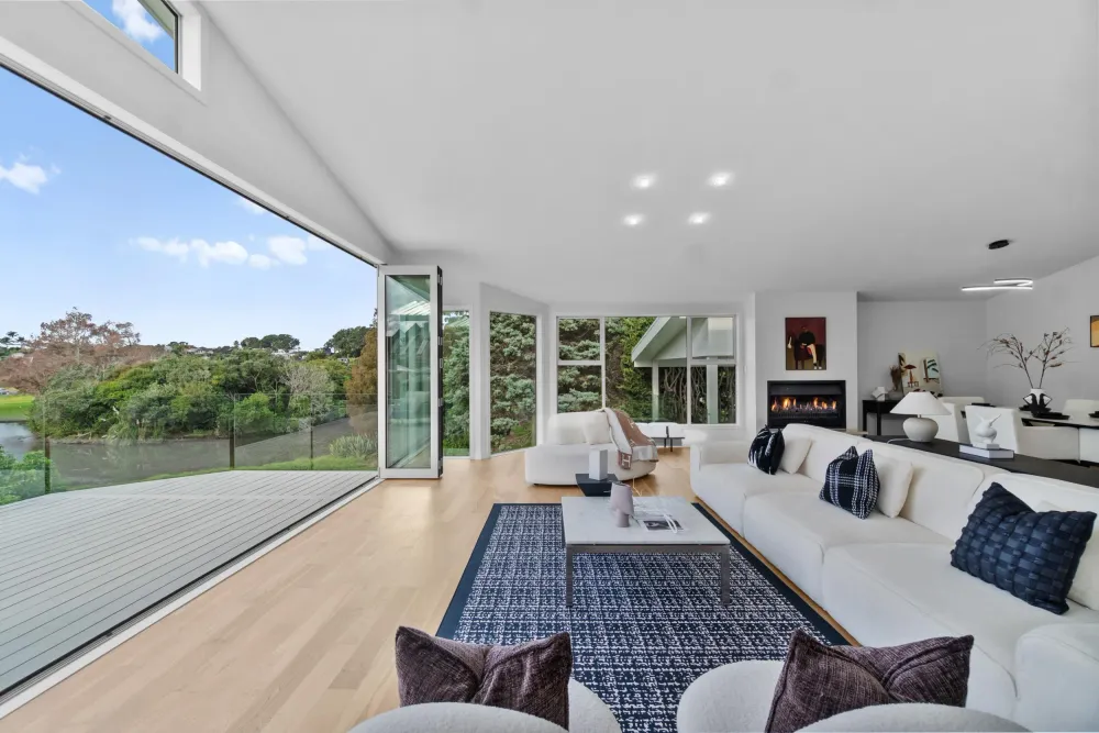 Photos of 22 Tarahanga Street