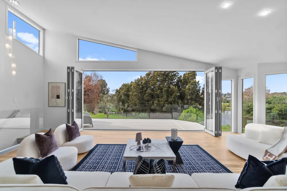 Photos of 22 Tarahanga Street