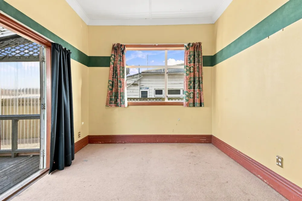 Photos of 25 Kirkcaldy Street