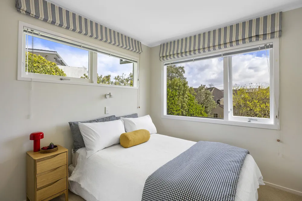 Photos of 28 Fern Glen Road North