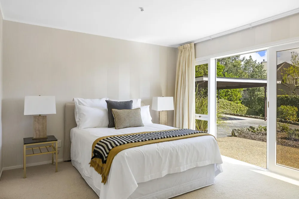 Photos of 28 Fern Glen Road North