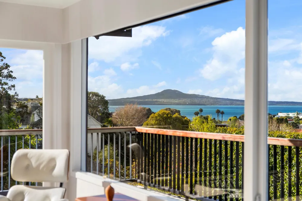 Photo of 28 Fern Glen Road North, St Heliers