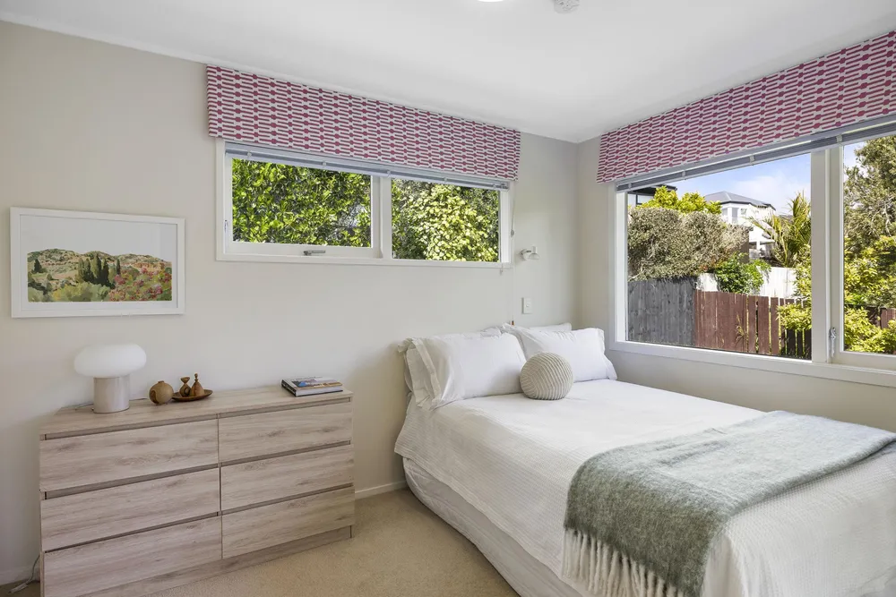 Photos of 28 Fern Glen Road North