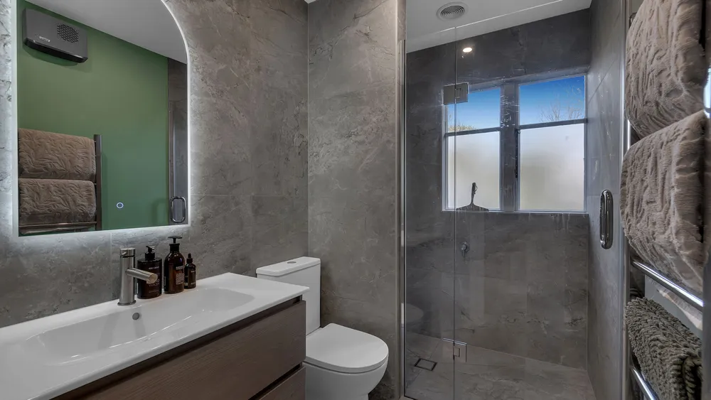 Photos of 200 West Belt