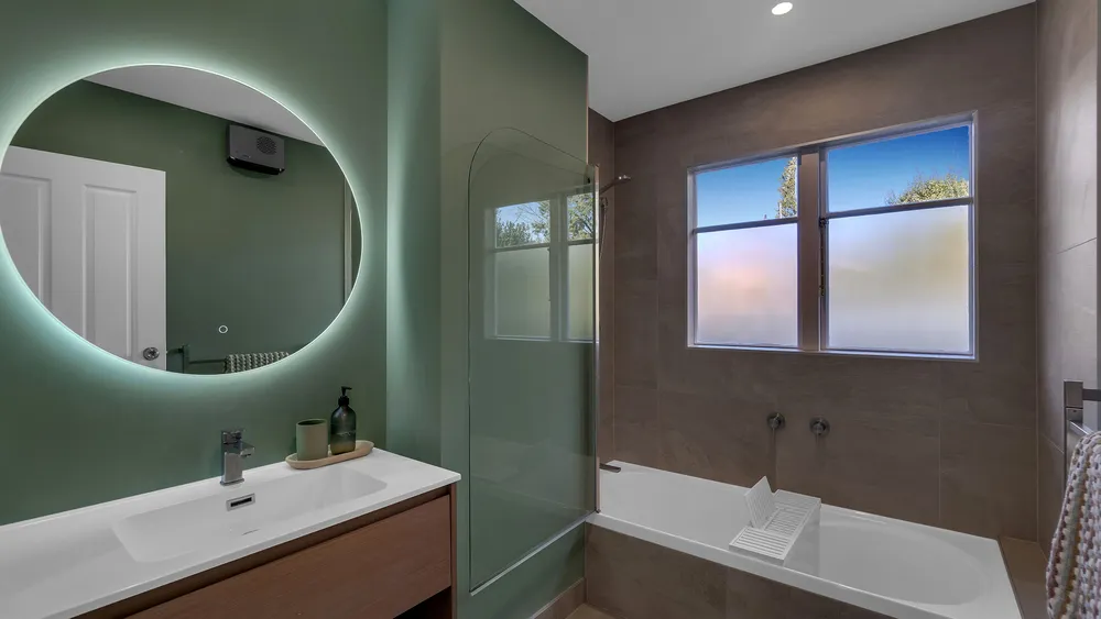 Photos of 200 West Belt