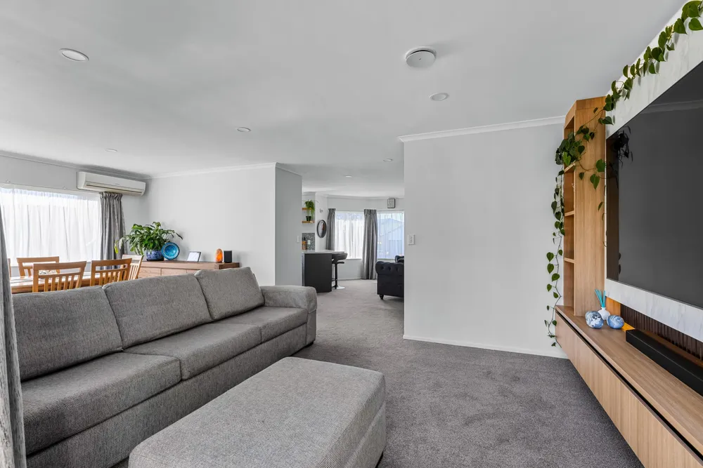 Photos of 46 Blue Heron Rise
