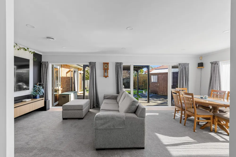Photos of 46 Blue Heron Rise
