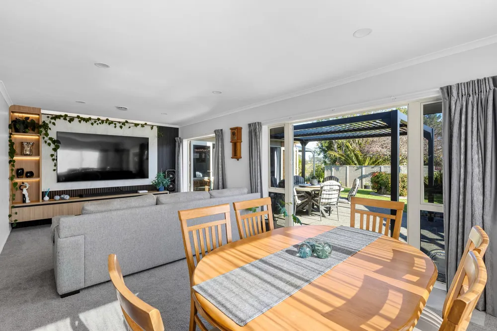 Photos of 46 Blue Heron Rise