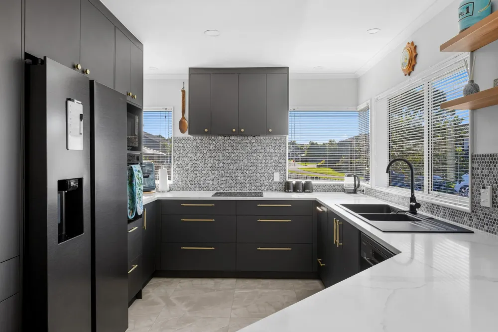 Photos of 46 Blue Heron Rise