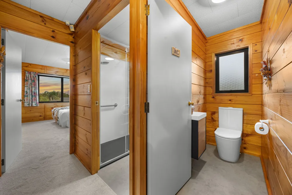 Photos of 43 Rhinevale Close