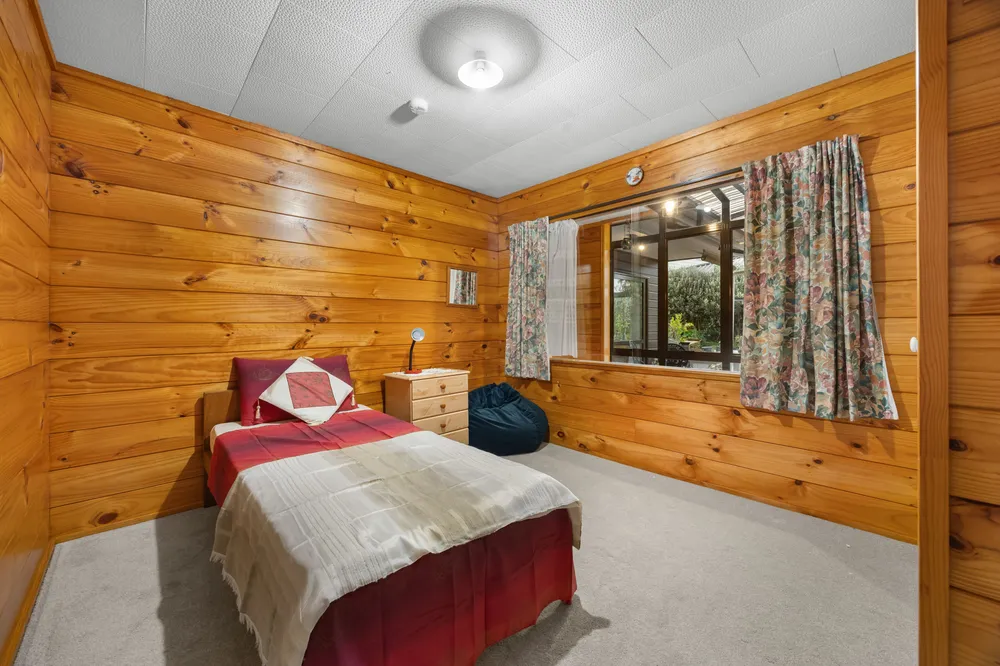 Photos of 43 Rhinevale Close