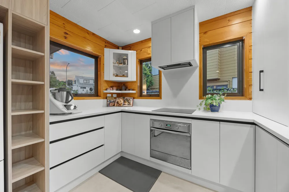 Photos of 43 Rhinevale Close