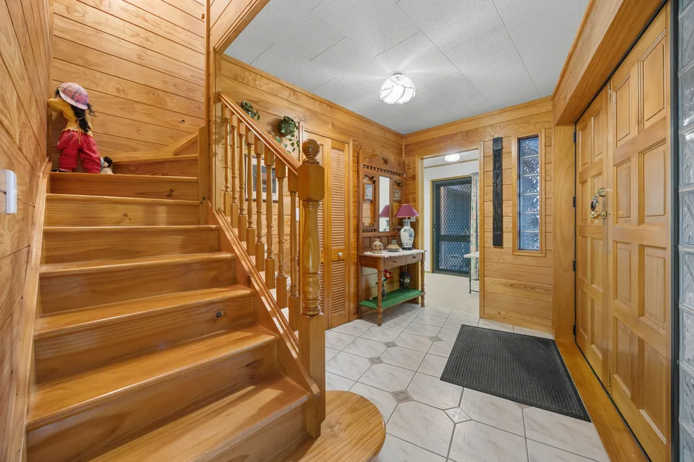 Photos of 43 Rhinevale Close