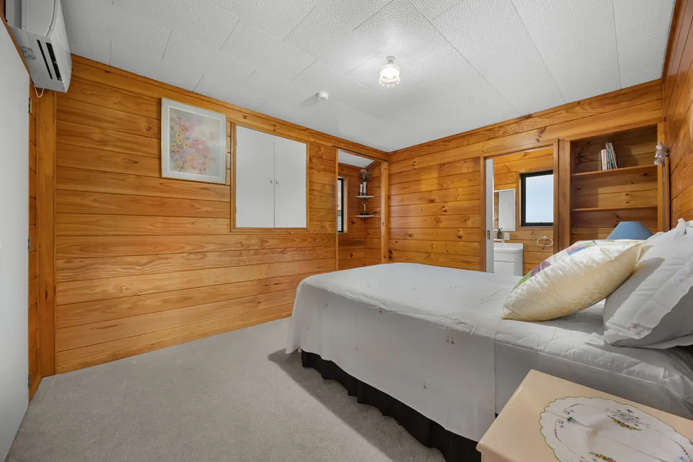 Photos of 43 Rhinevale Close