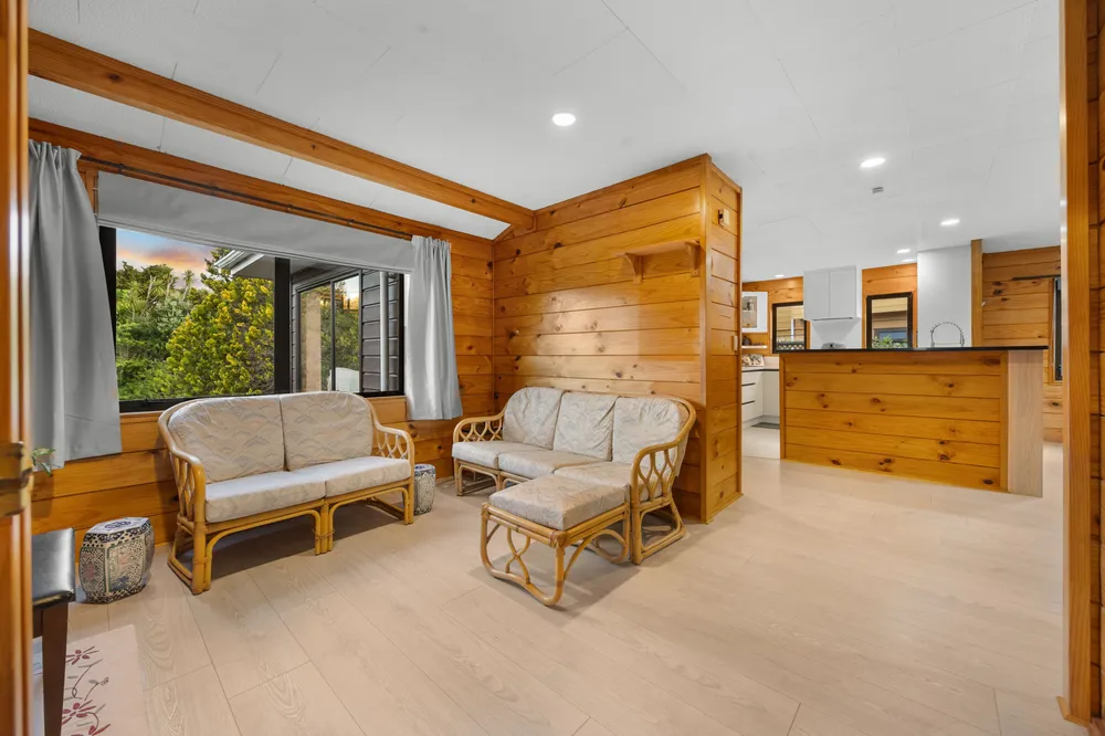 Photos of 43 Rhinevale Close