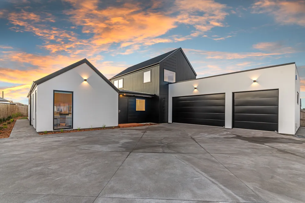 Photos of 141 Mairehau Road