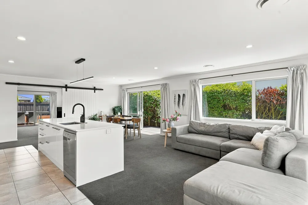 Photos of 53 Napier Drive