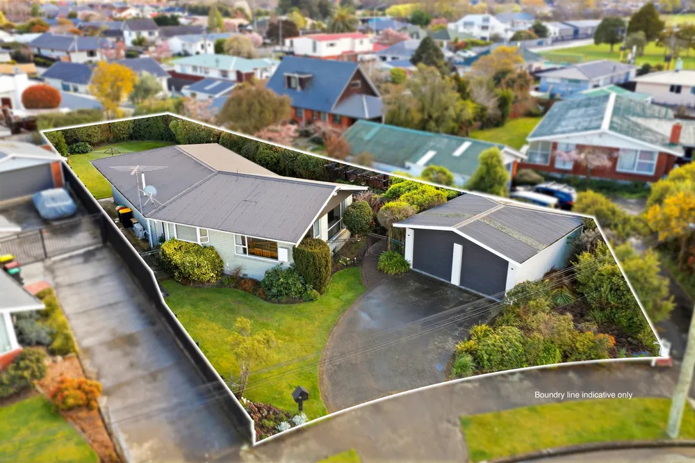 Photos of 34 Wychwood Crescent