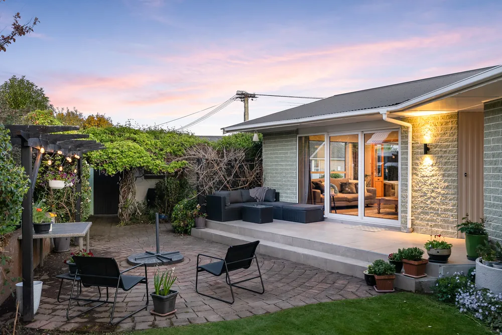 Photos of 34 Wychwood Crescent