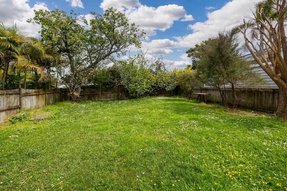 Photos of 49 Wanganui Avenue