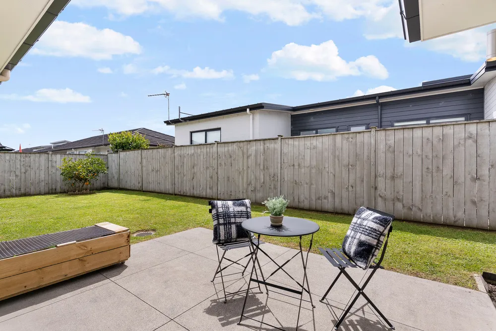 Photos of 21 Waituarua Drive
