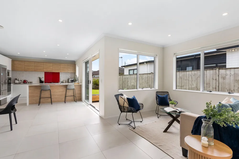 Photos of 21 Waituarua Drive